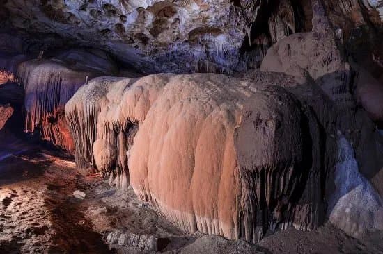 Grotte Di Castelcivita