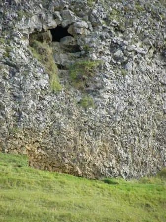 Paradisarhellir Cave