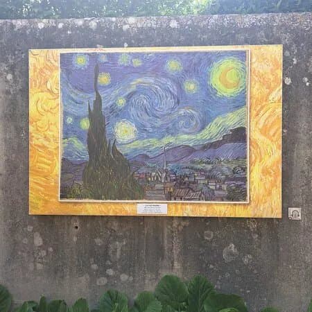 Van Gogh Walk