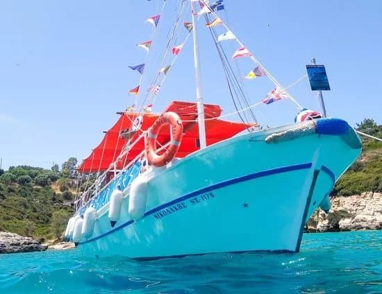Kalyves Cruises