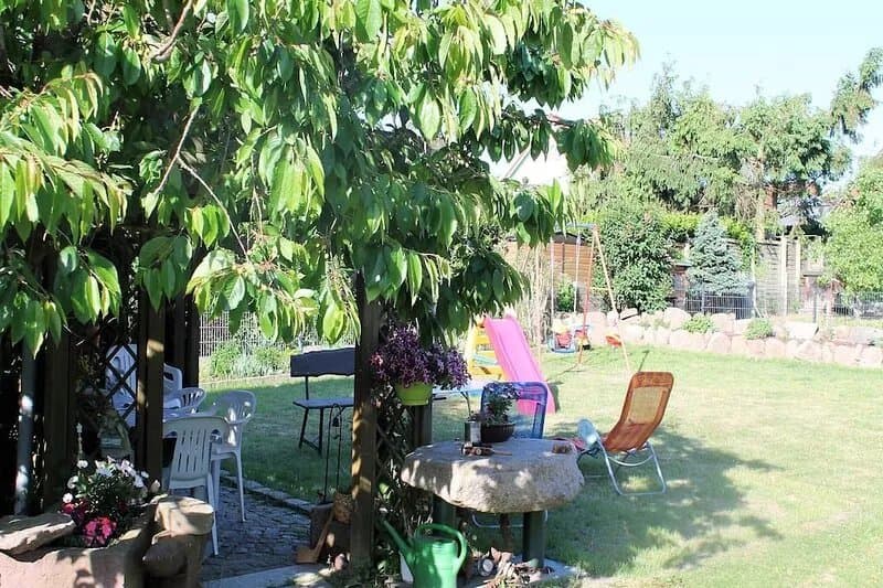 Luxuriuese Ferienwohnung mit Garten in Gaegelow