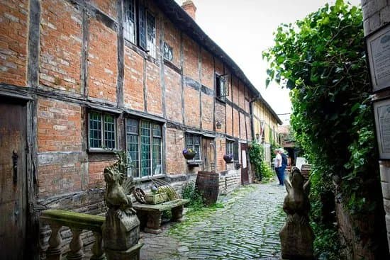 Tudor World