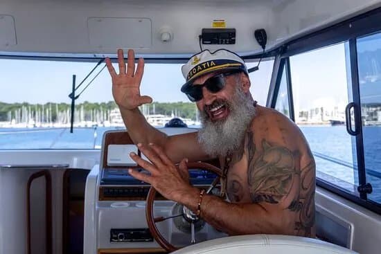 Captain Chris