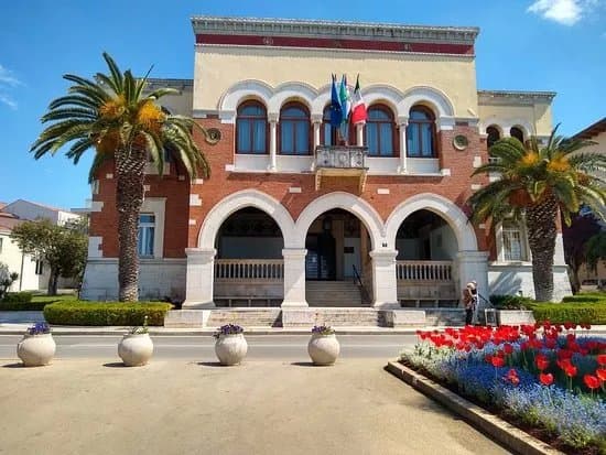 Town Hall