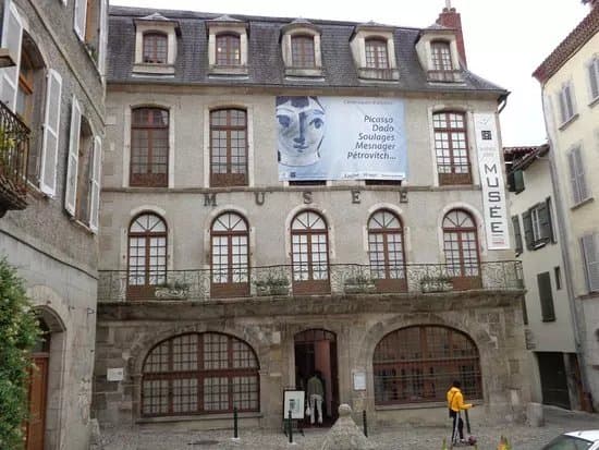 Musee Municipal Urbain Cabrol