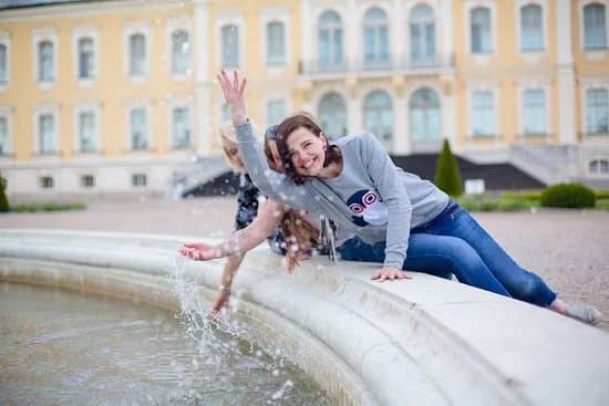 Traveller Tours & Day Trips