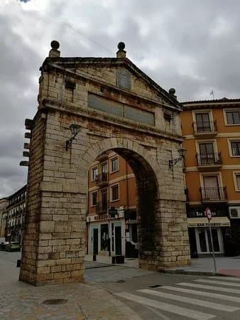 Puerta de Corredera Toro