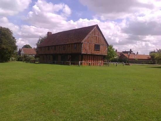 Moot Hall & Village Green