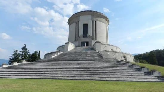 Castel Dante Sacrario AI Caduti