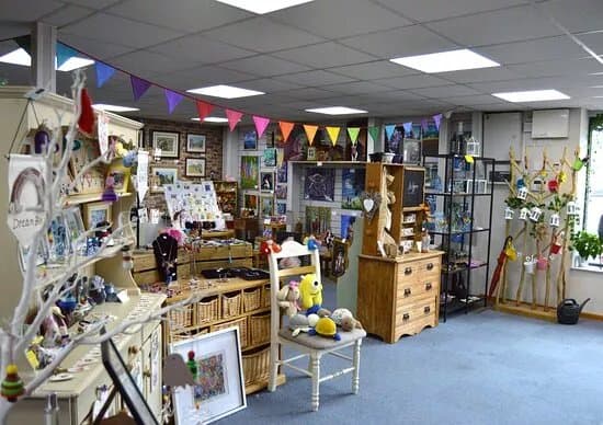 Crafty Diane Gift And Art Gallery And Craft Workshops