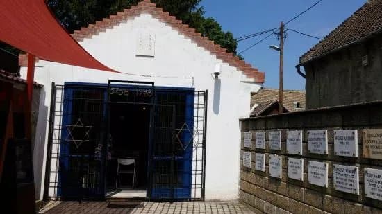 Szanto Memorial House
