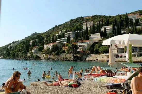 Lapad Beach
