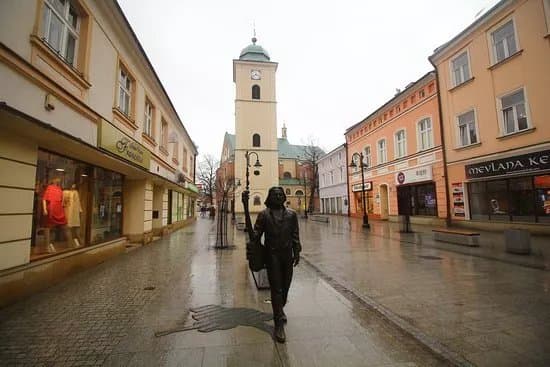 Tadeusz Nalepa monument