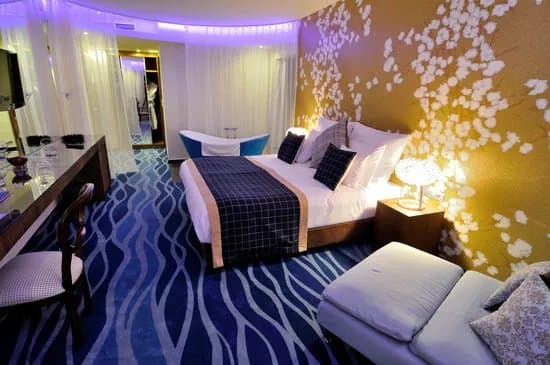 Hotel Cascade Resort & Spa