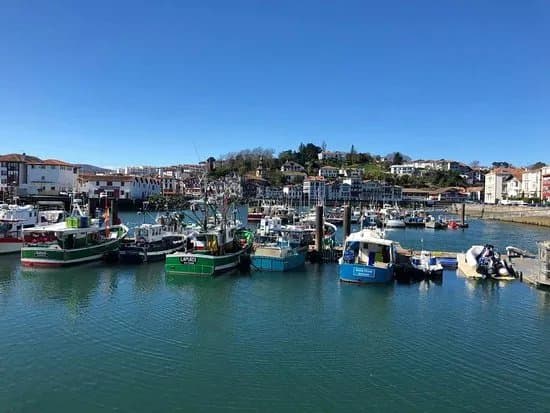 Port De Saint-jean-De-Luz.