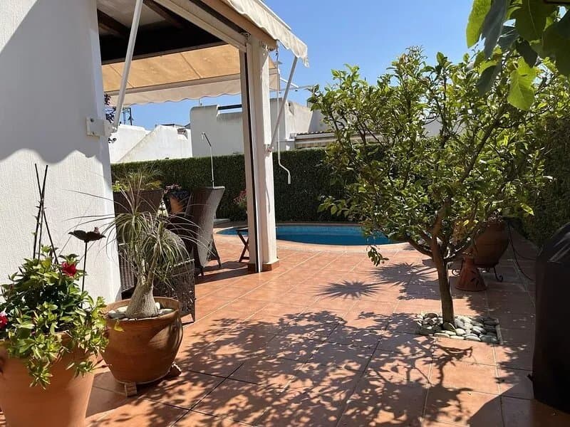Golf villa in safe and quiet area suitable for children