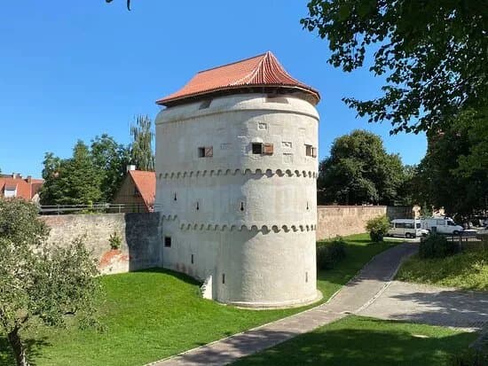 Lowen- und Pulverturm