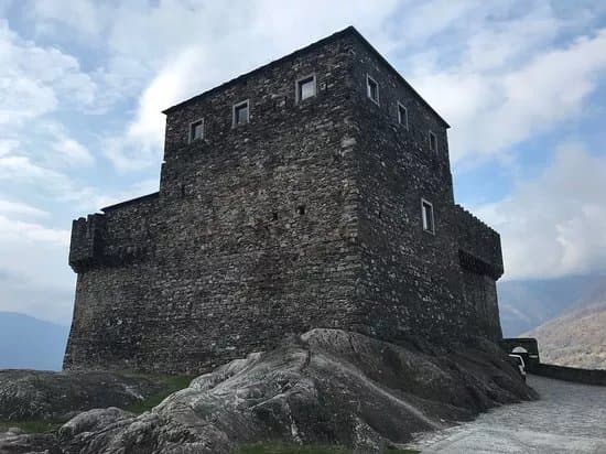 Castello di Sasso Corbaro
