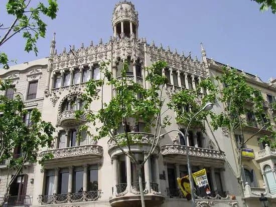 Casa Lleo i Morera