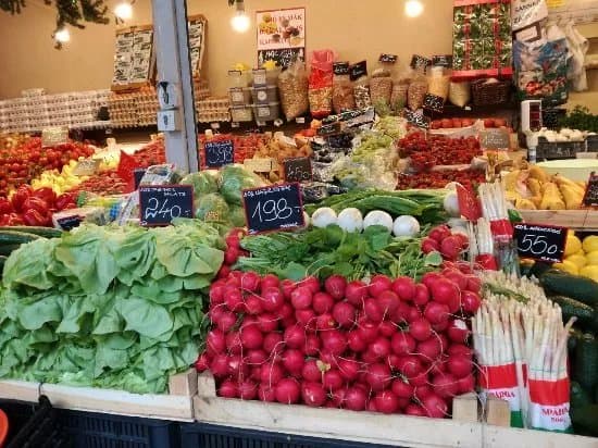 Feny Utca Market