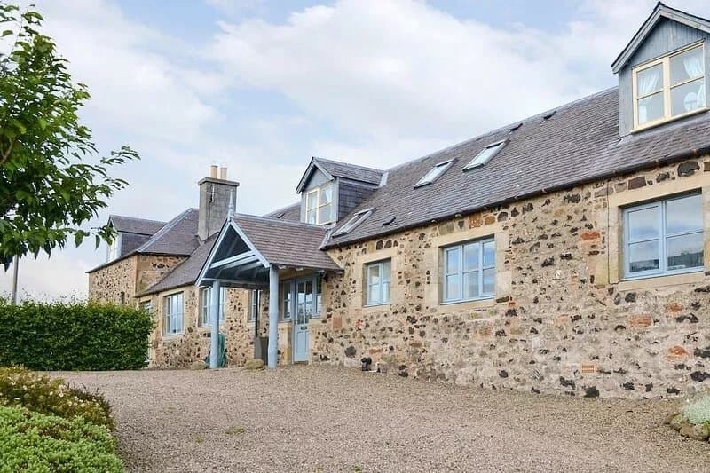 Hume Orchard Steading