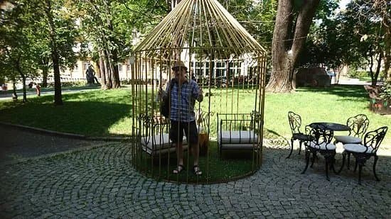 Tobacco Garden Bar