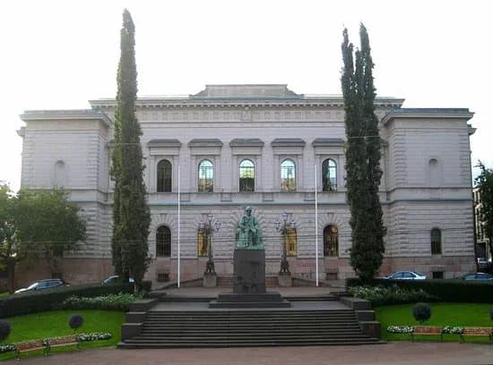 Statue of J V Snellmann