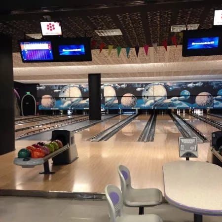 Alien Bowling My Mall