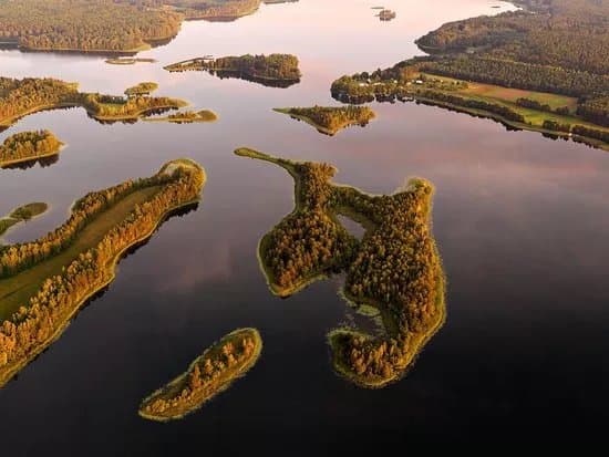 Baluosas Long-Streched Island