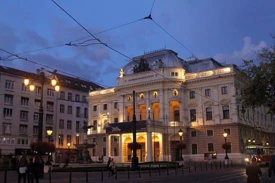 Divadlo Nova Scena
