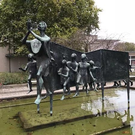 Rattenfanger-Brunnen