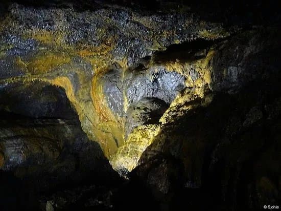 Gruta do Carvao