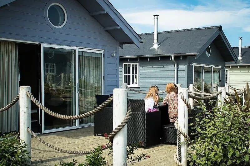 Sea Urchins beach house - a beach house that sleeps 5 guests in 2 bedrooms