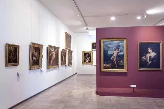 Musee Des Beaux-Arts De Quimper