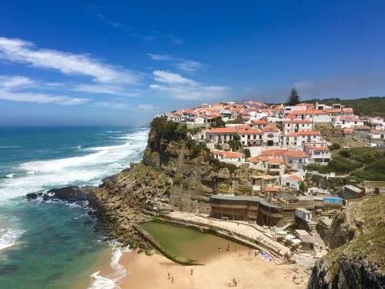 Lugar das Piscinas das Azenhas do Mar