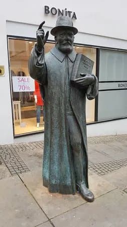 Herzog-Julius-Denkmal