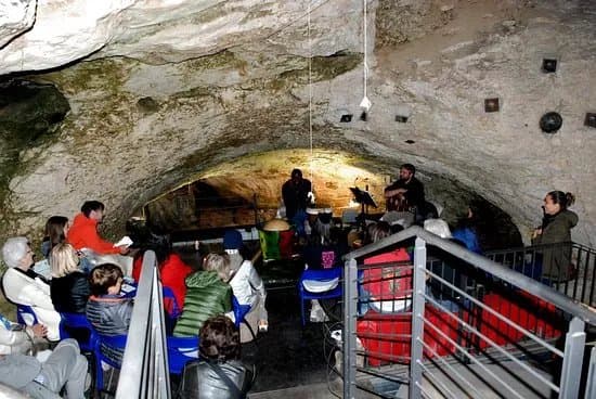 Grotta di Fumane