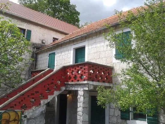 Izletiste Podastrana