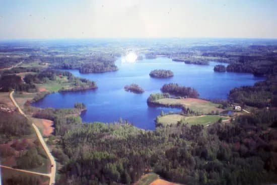 Lake Puhajarv Park