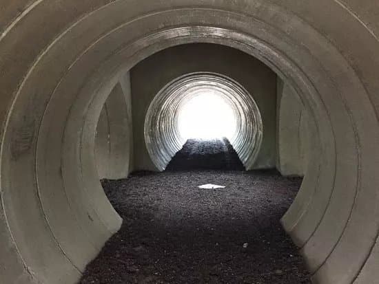 Up and Under - Land Art