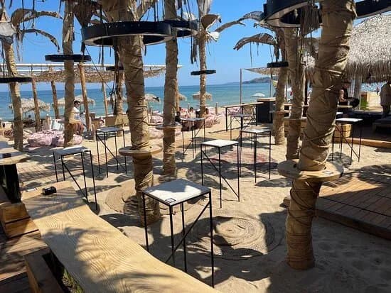 Exe Beach