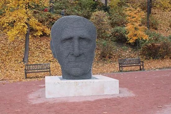 Jan Skacel statue