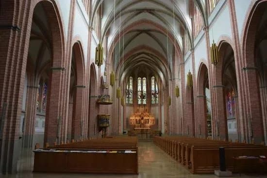 Herz. Jesu Kirche