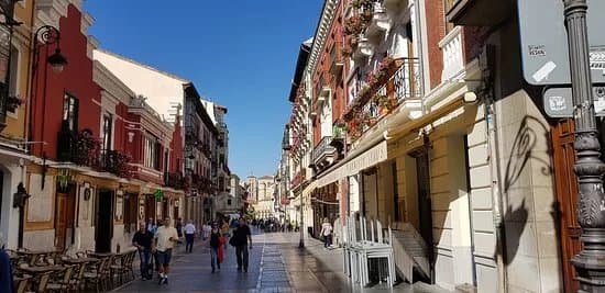 Calle Ancha