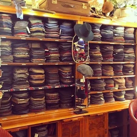 Cosy Van Tutti Hats • Caps