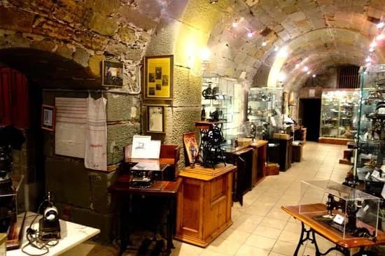 Musee suisse de la machine a coudre et des objets insolites (Musee Wassmer)
