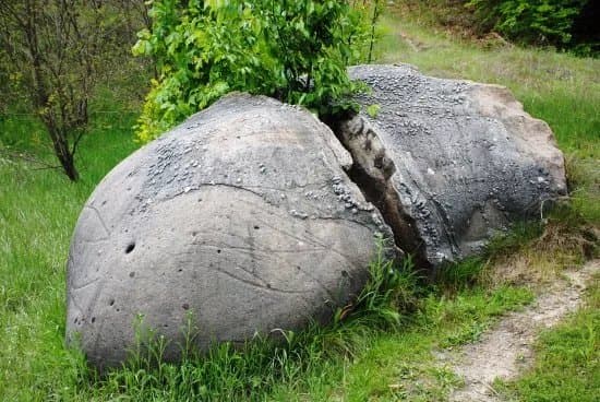 Trovanti Museum Natural Reserve