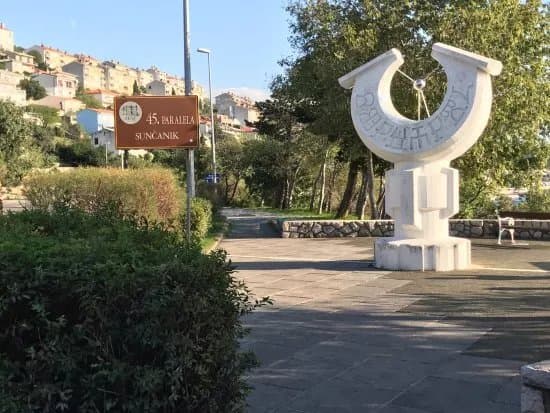Suncanik Sculpture