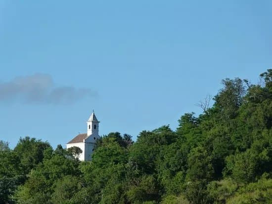 Szentharomsag Kapolna