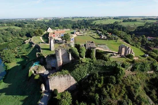 Chateau de Tiffauges